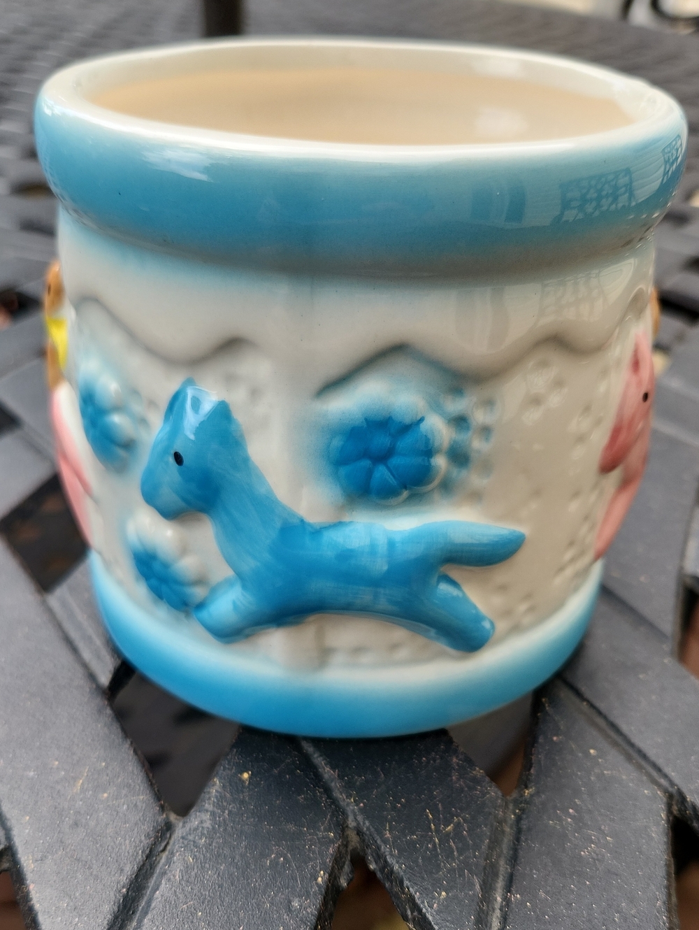 Vintage Nancy Pew Ceramic Nursery Planter - Picture 4 of 6